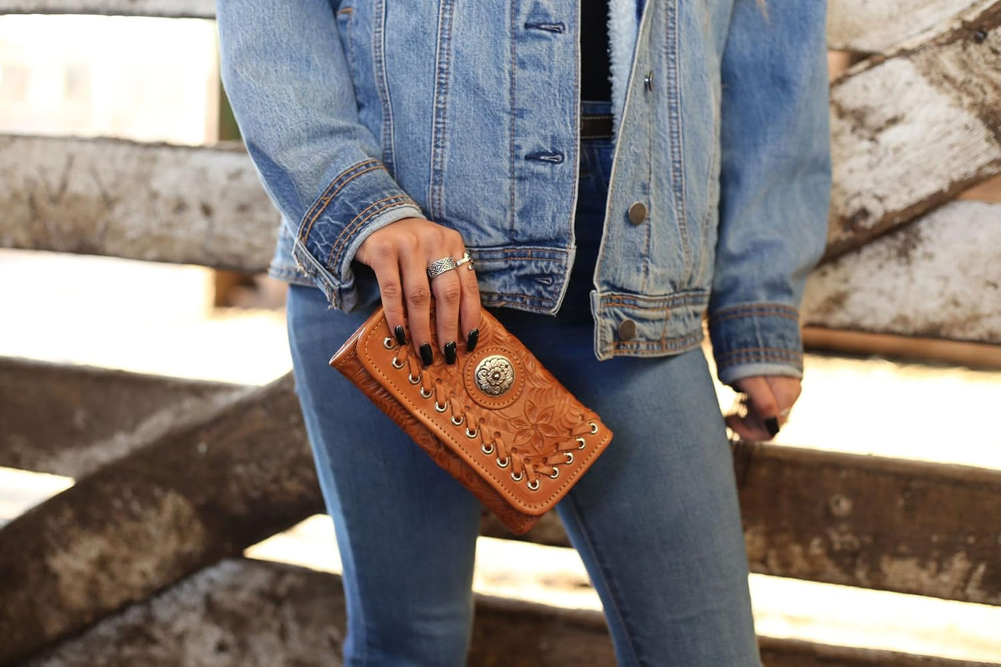 American West Cartera de tres pliegues hecha a mano de cuero 100% a...