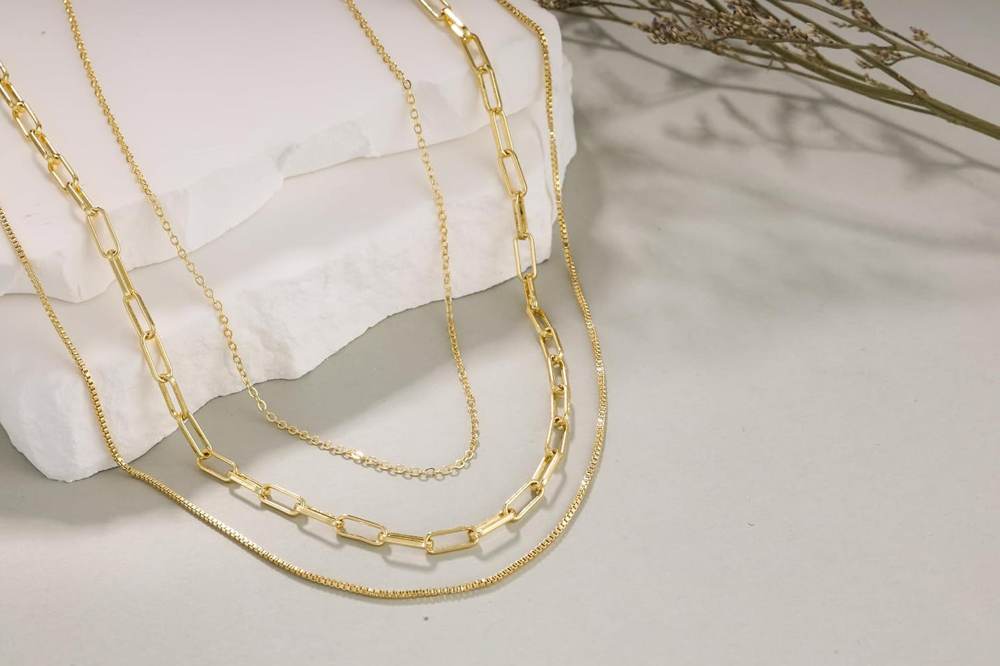 Fwlisesa Collares en capas para mujer, conjunto de collares de oro...