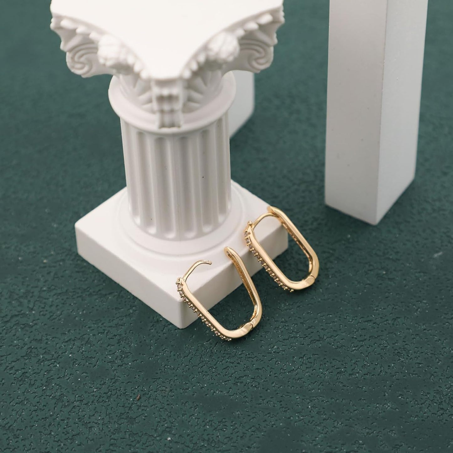 Amicon Pendientes de oro grueso para mujer, chapados en oro de 14 q...