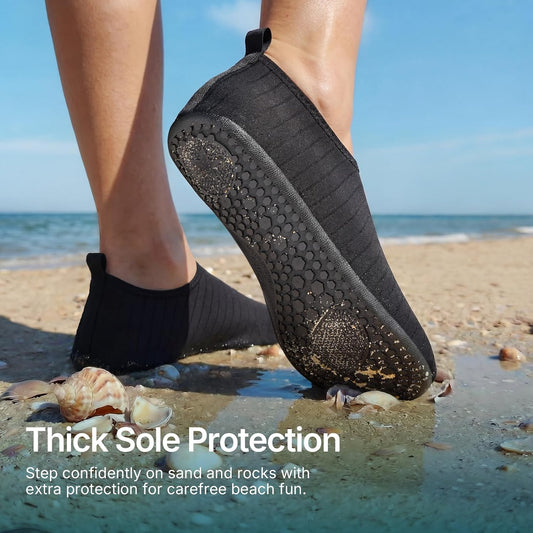 Zapatos de agua para mujeres y hombres, calcetines acuáticos de sec...