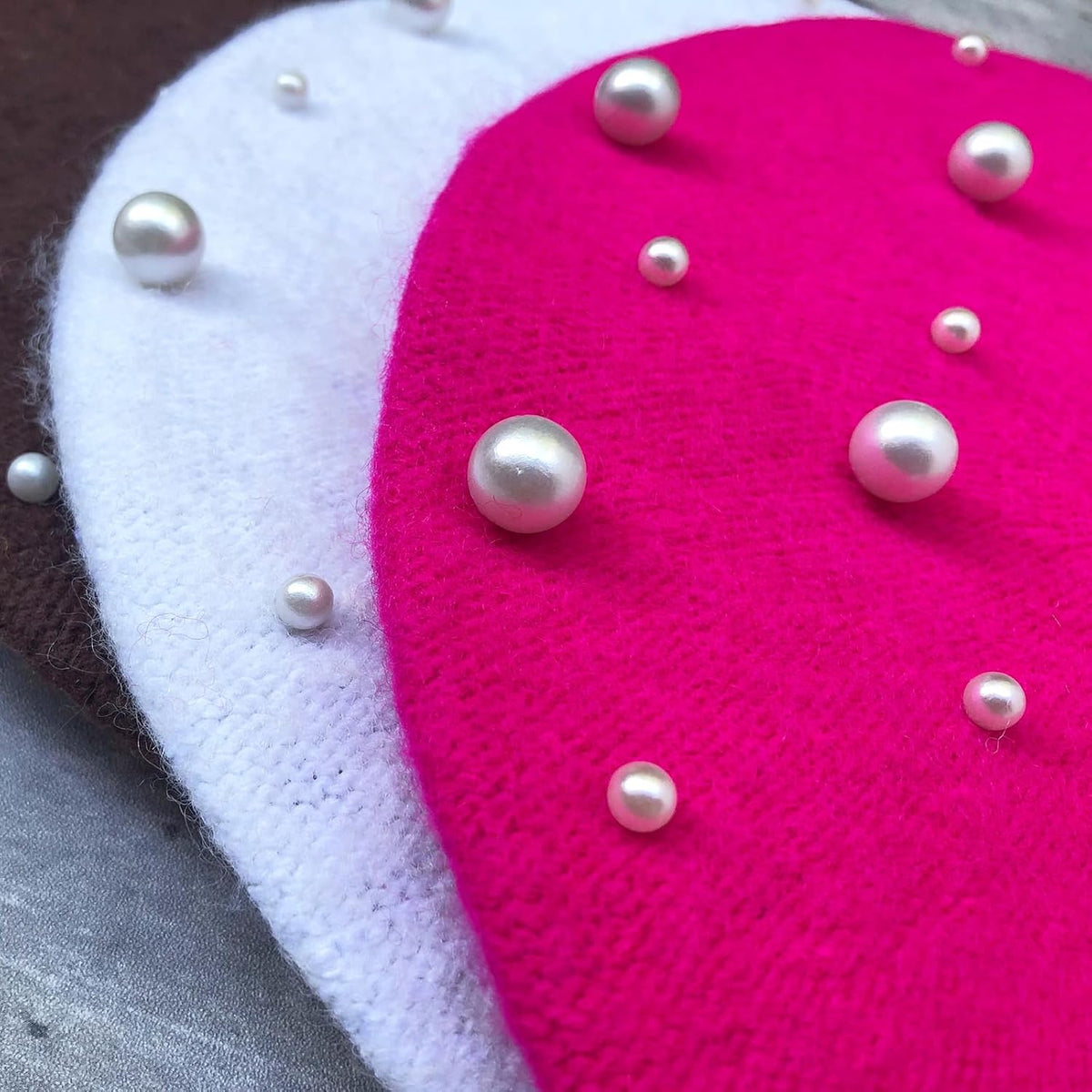 yolrdiw Elegante boina francesa con cuentas de lana de perlas para...