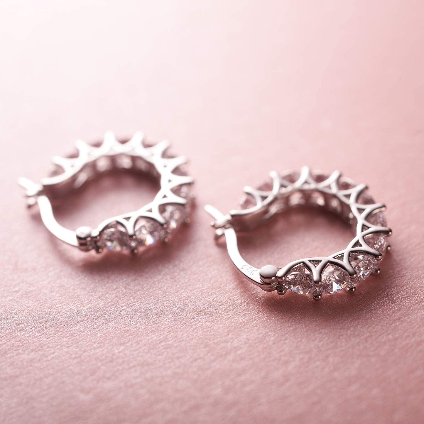 Aretes de aro de plata esterlina con circonita cúbica y aretes de o...