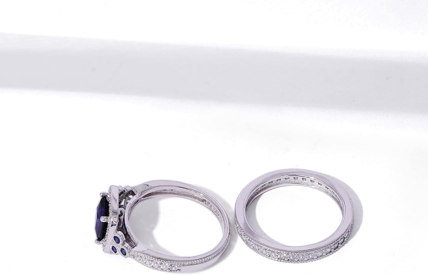 Amazon Essentials Anillo antiguo de plata de ley chapada en platino...