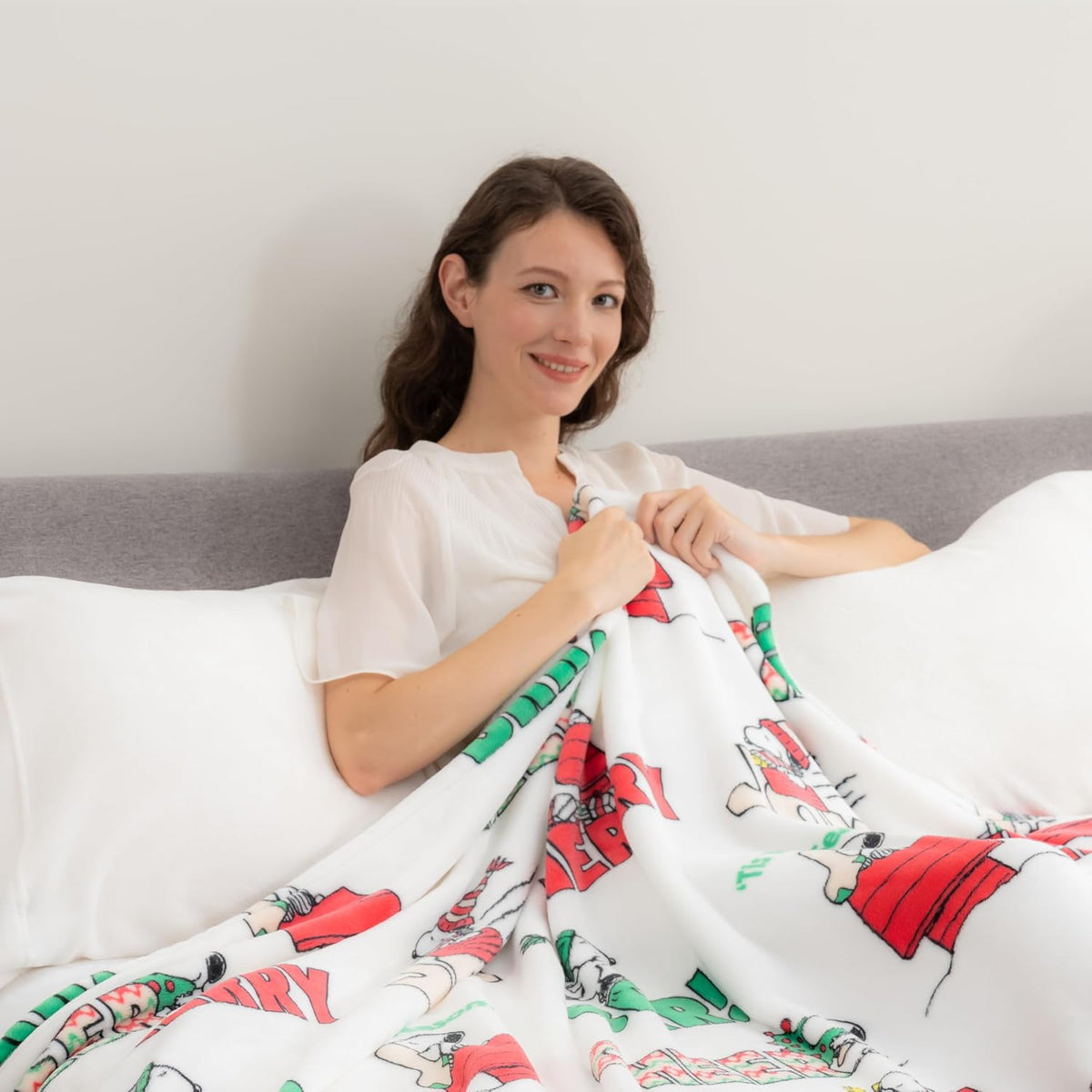 Berkshire Blanket Manta de felpa de Snoopy con personajes encantado...