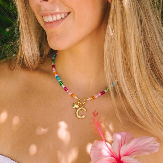 LOVEZORA Collar con inicial para mujer, collares de cuentas de colo...
