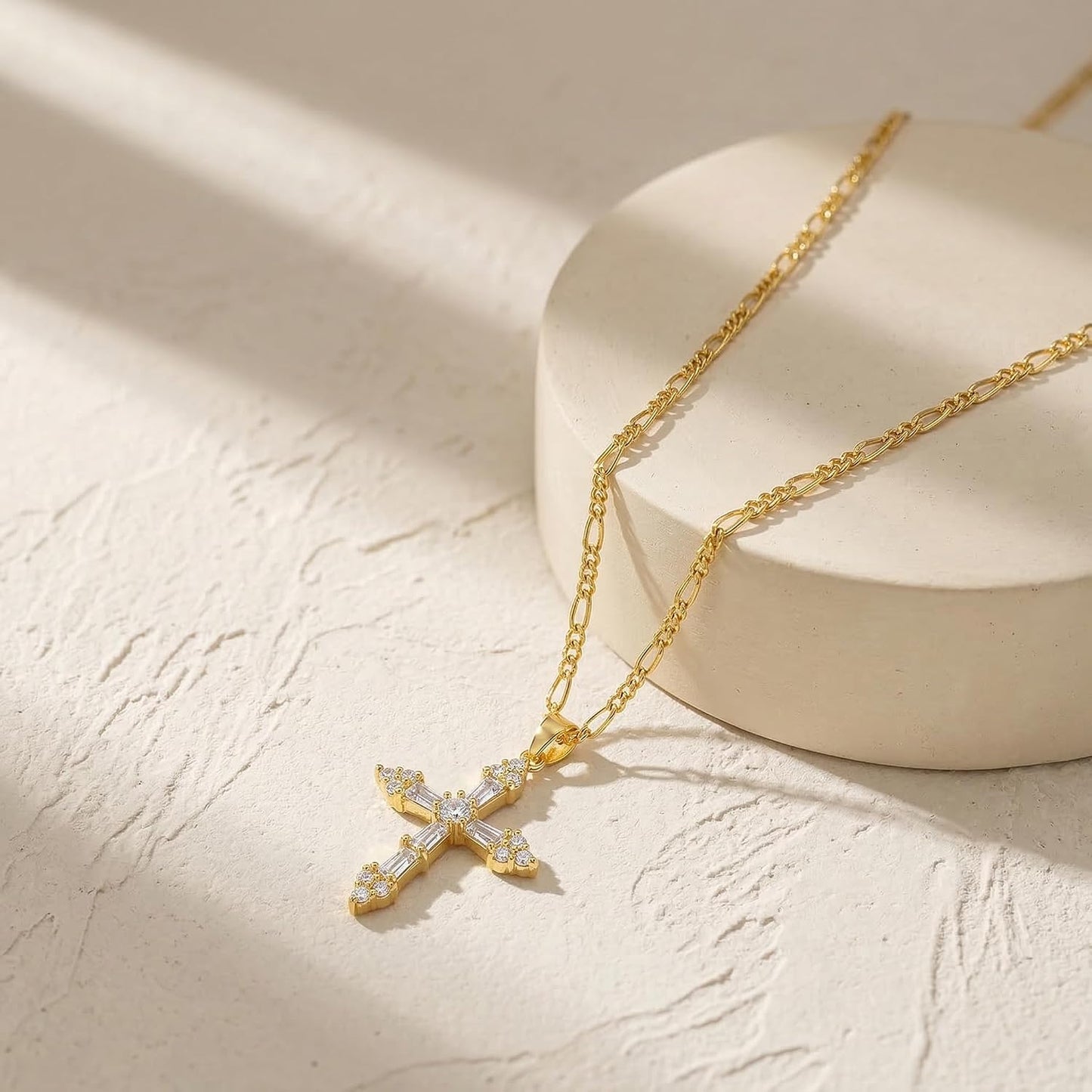 Selncfyt Collar de cruz para mujer, chapado en oro de 14 quilates,...