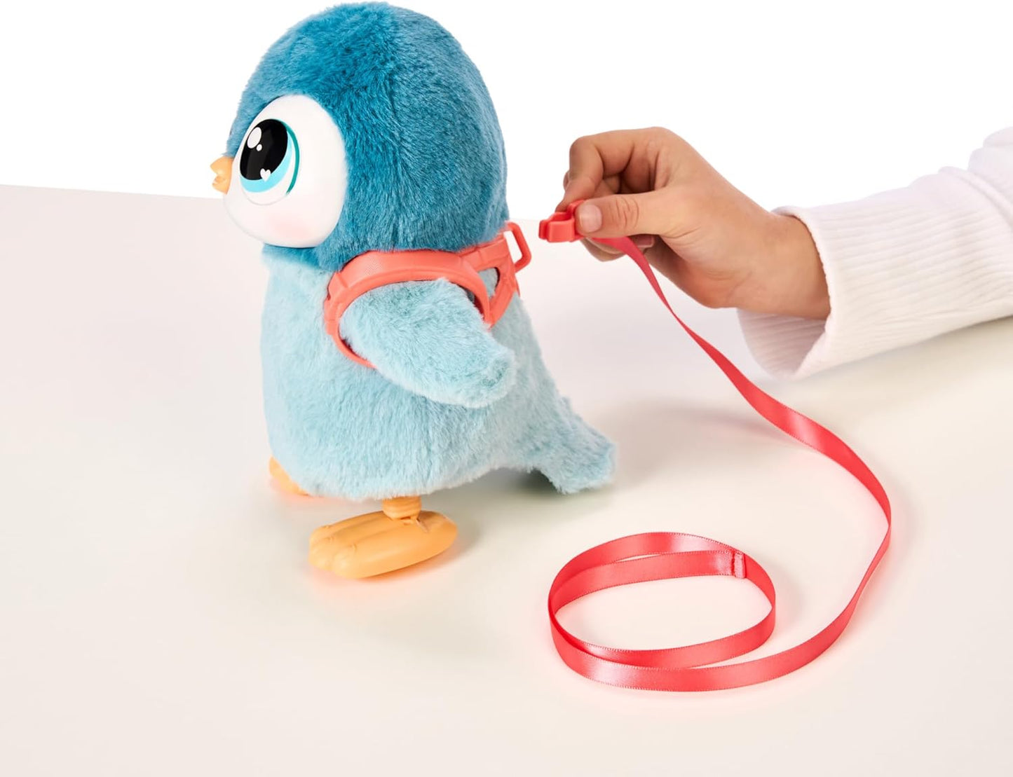 Little Live Pets Walking Penguin My Pet Waddles, pingüino de peluch...