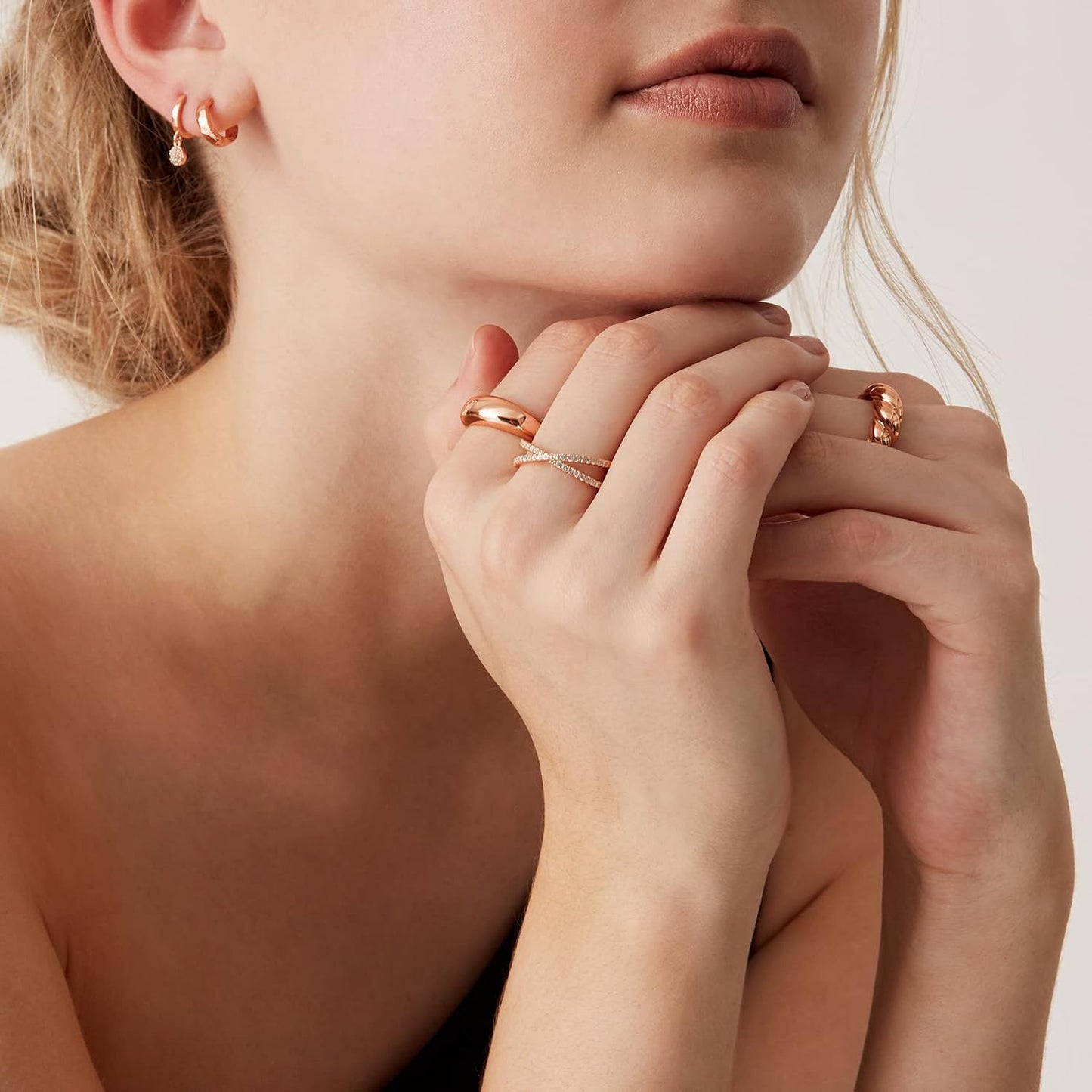 PAVOI - Anillo en X chapado en oro de 14 quilates con diamantes de...