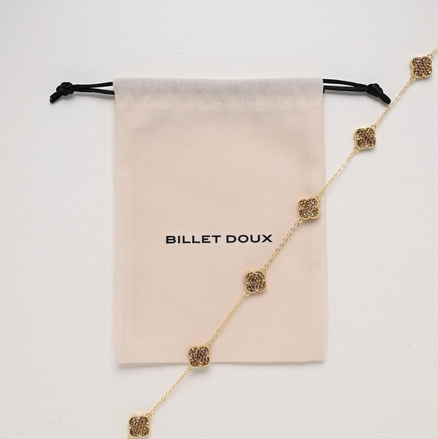 Billet-doux Collar de trébol chapado en oro de 18 quilates para muj...