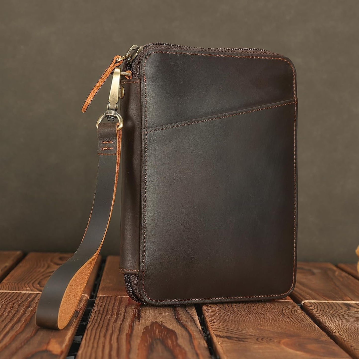 Polare - Cartera de cuero de grano completo para pasaporte familiar...