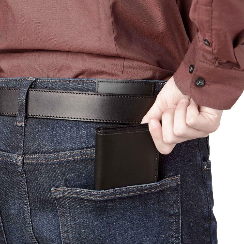 Bullhide Belts Cartera triple de cuero con brida de plena flor Negr...