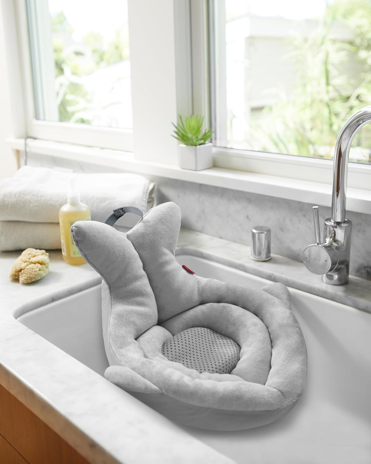 Bañera para bebés Skip Hop Soft Sink, Moby, gris