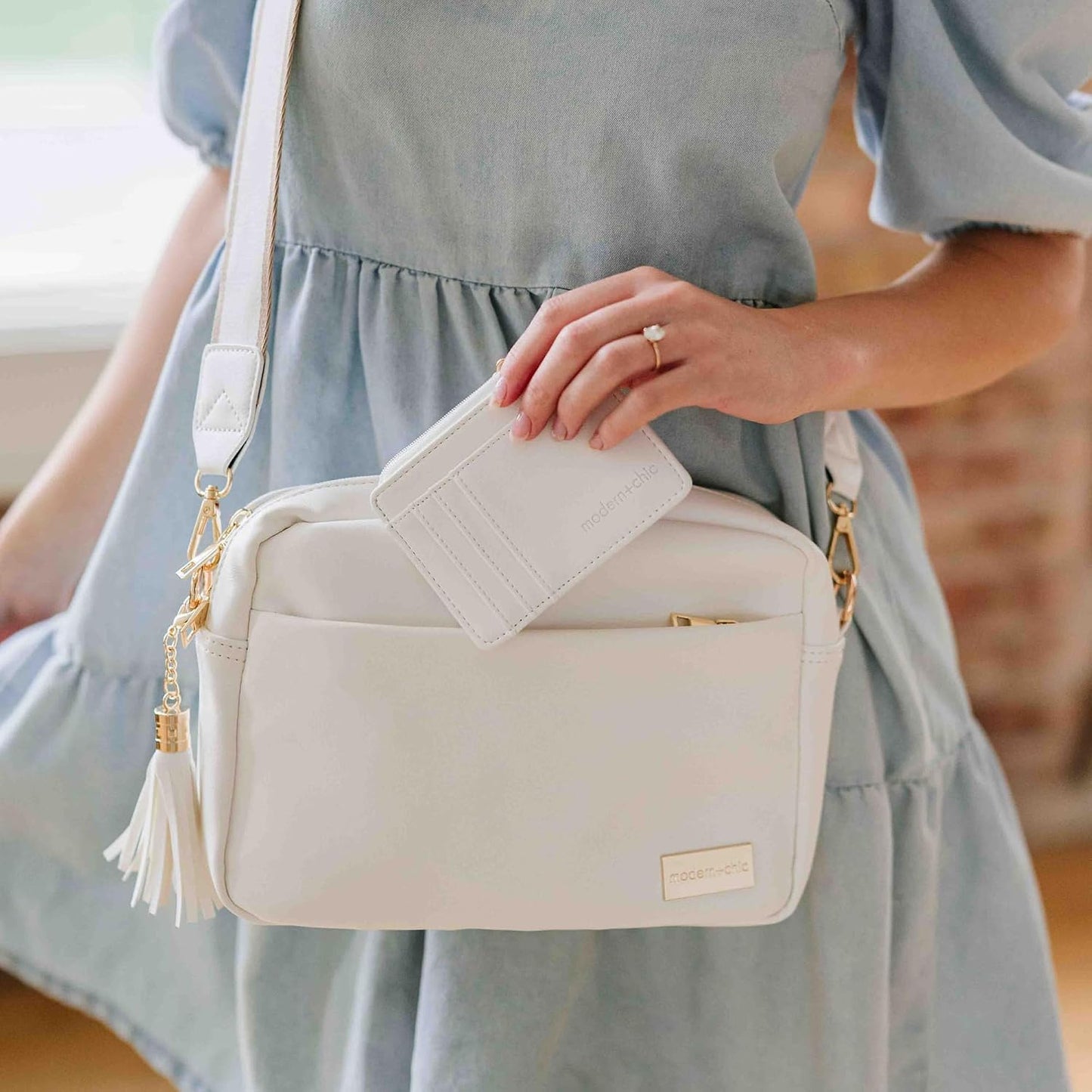 Modern+Chic Bolso cruzado Alice: bolso de cuero vegano con amplios...