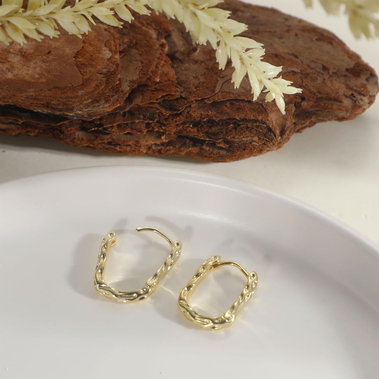 Amicon Pendientes de oro grueso para mujer, chapados en oro de 14 q...