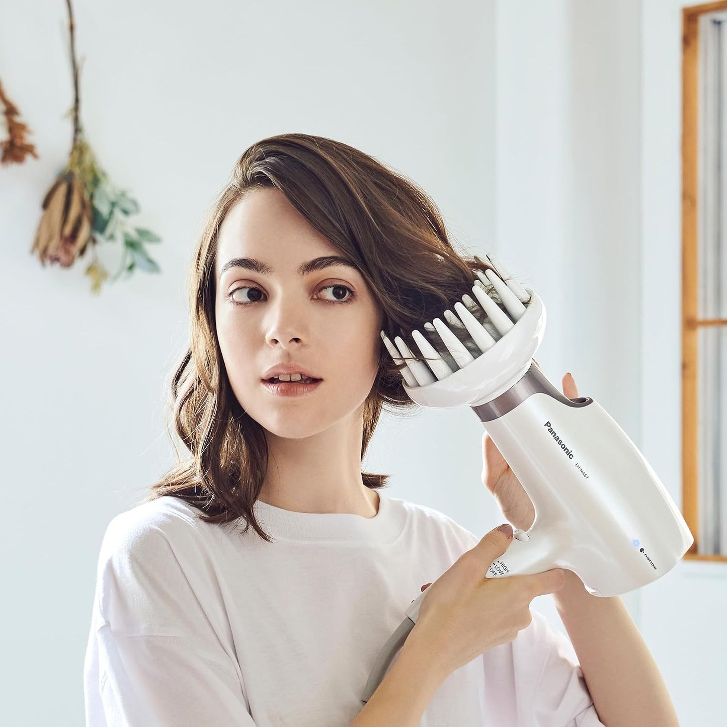 Panasonic Secador de pelo Nanoe Salon con boquilla oscilante de sec...