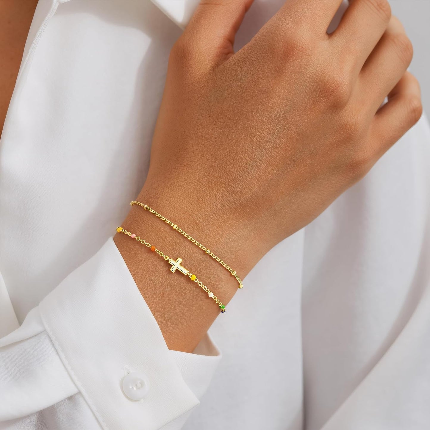 Turandoss Pulsera de cruz para mujer, chapada en oro de 14 quilates...