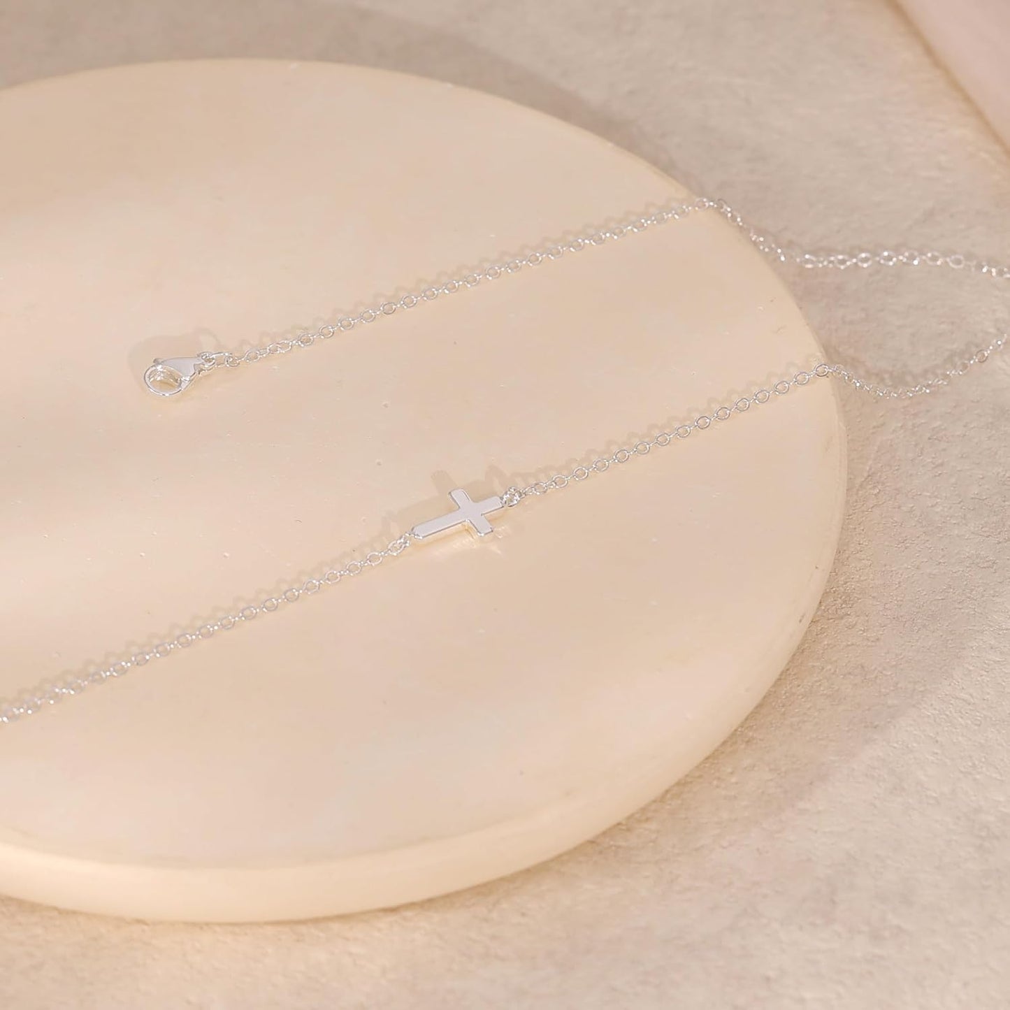 zvcofun Collar de cruz para mujer, delicado colgante de cruz chapad...