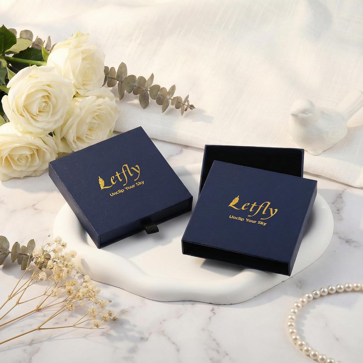LETFLY Collares con inicial de trébol de cuatro hojas para mujer, c...
