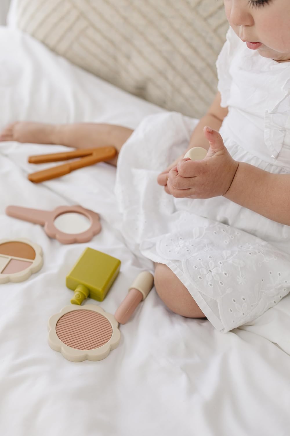 Marlowe &amp; Co Kit de maquillaje y cabello de silicona para niños...
