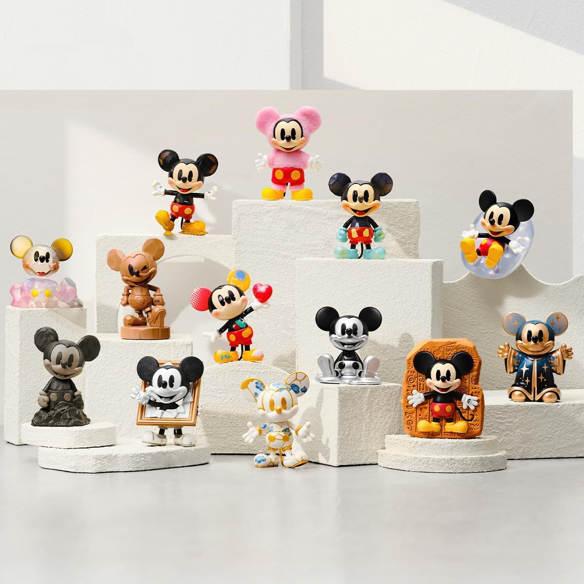 POP MART Disney Mickey Boundless Creativity Series - Figuras de caj...