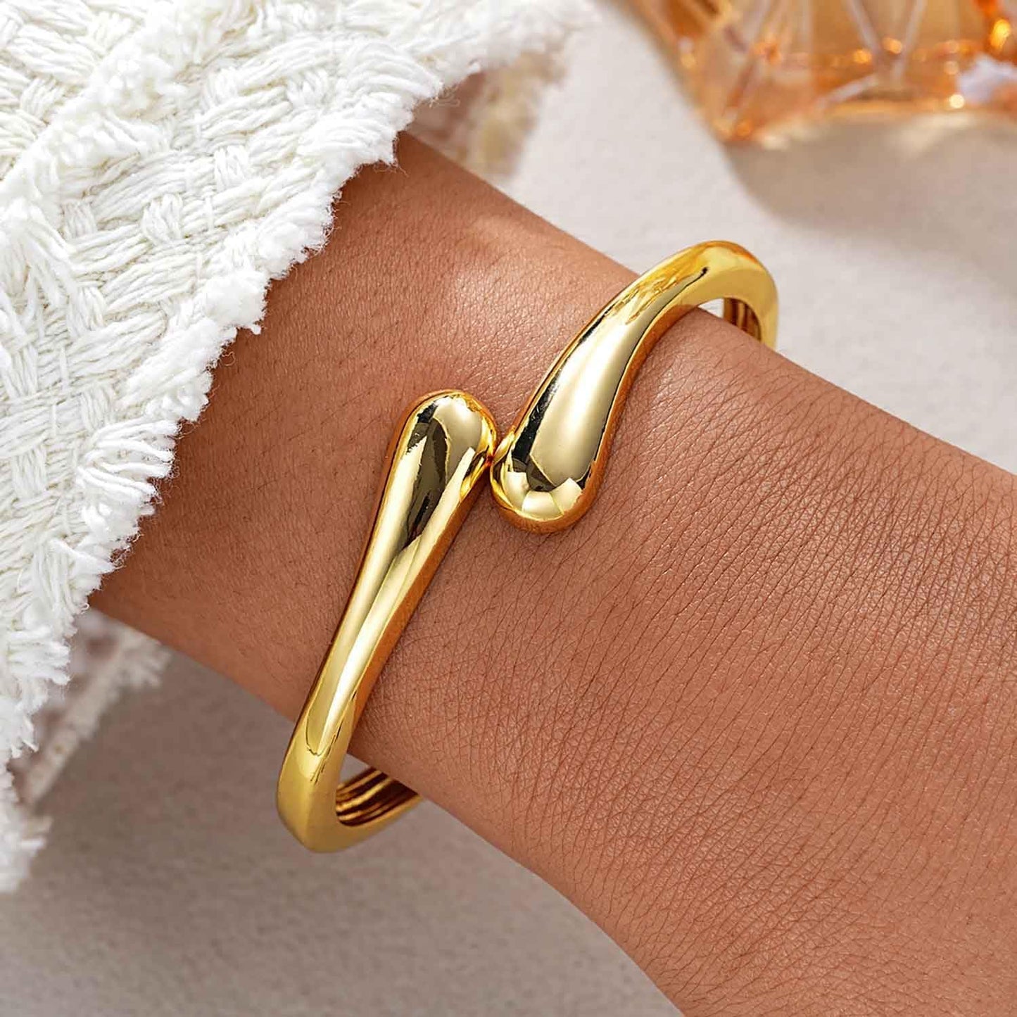 MTINAPS Brazalete de oro para mujeres y adolescentes, pulsera de mo...