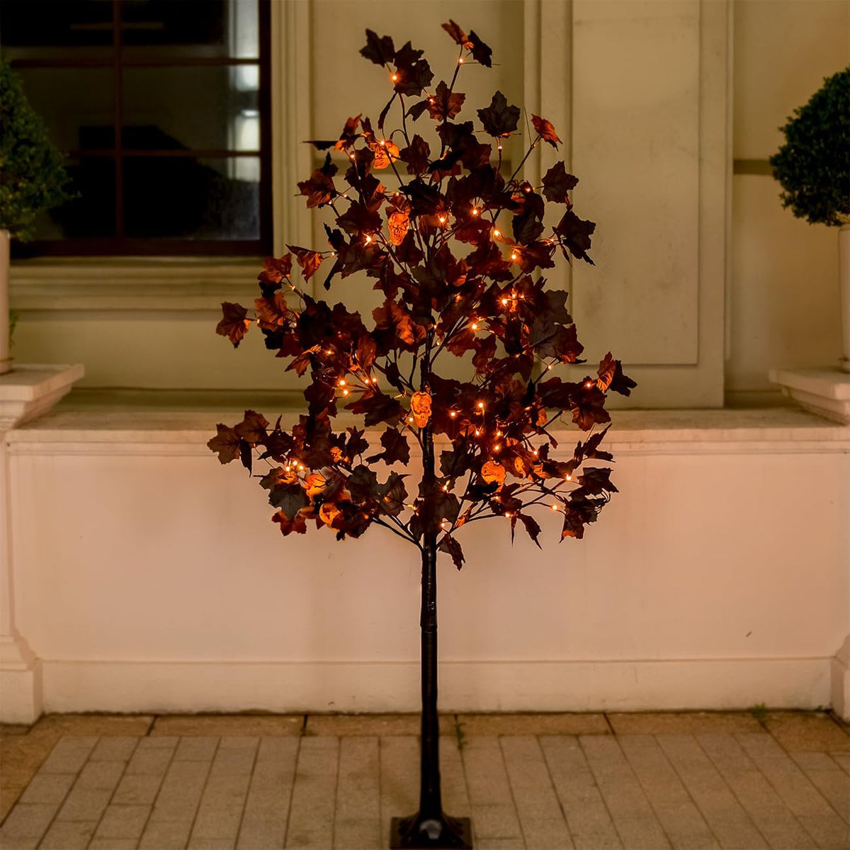 TYBEEU Árbol de Halloween de arce negro de 5 pies con luces LED de...