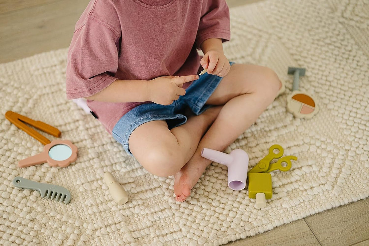 Marlowe &amp; Co Kit de maquillaje y cabello de silicona para niños...