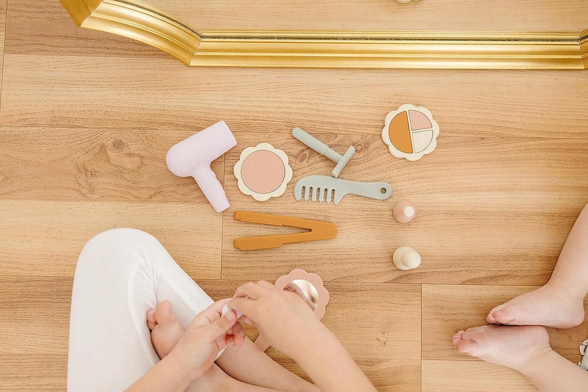 Marlowe &amp; Co Kit de maquillaje y cabello de silicona para niños...
