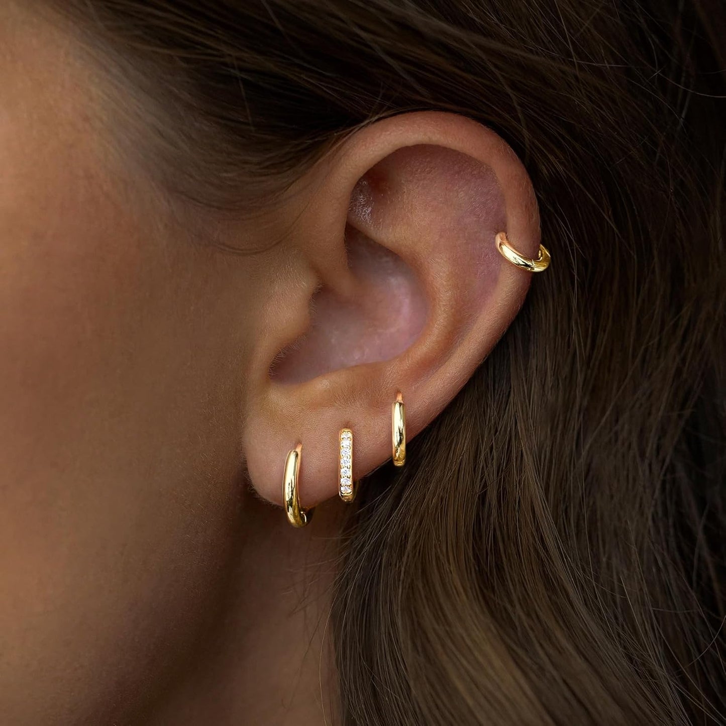 Juego de aretes de aro huggie pequeños de oro para mujeres y hombre...