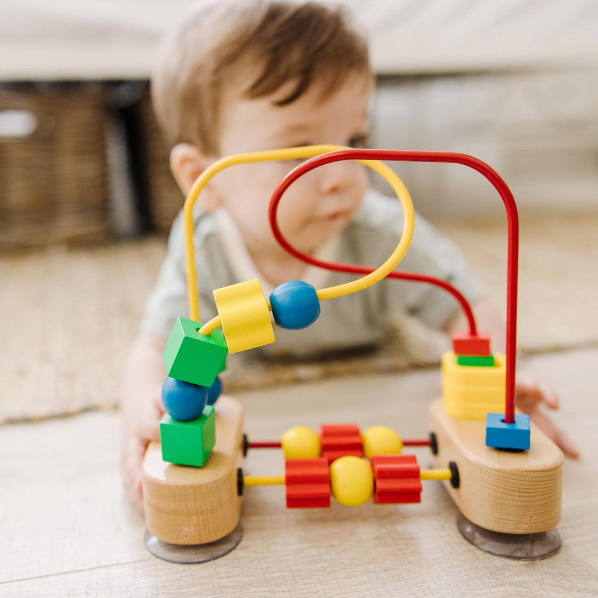 Primer laberinto de cuentas de la marca Melissa &amp; Doug, Estánda...