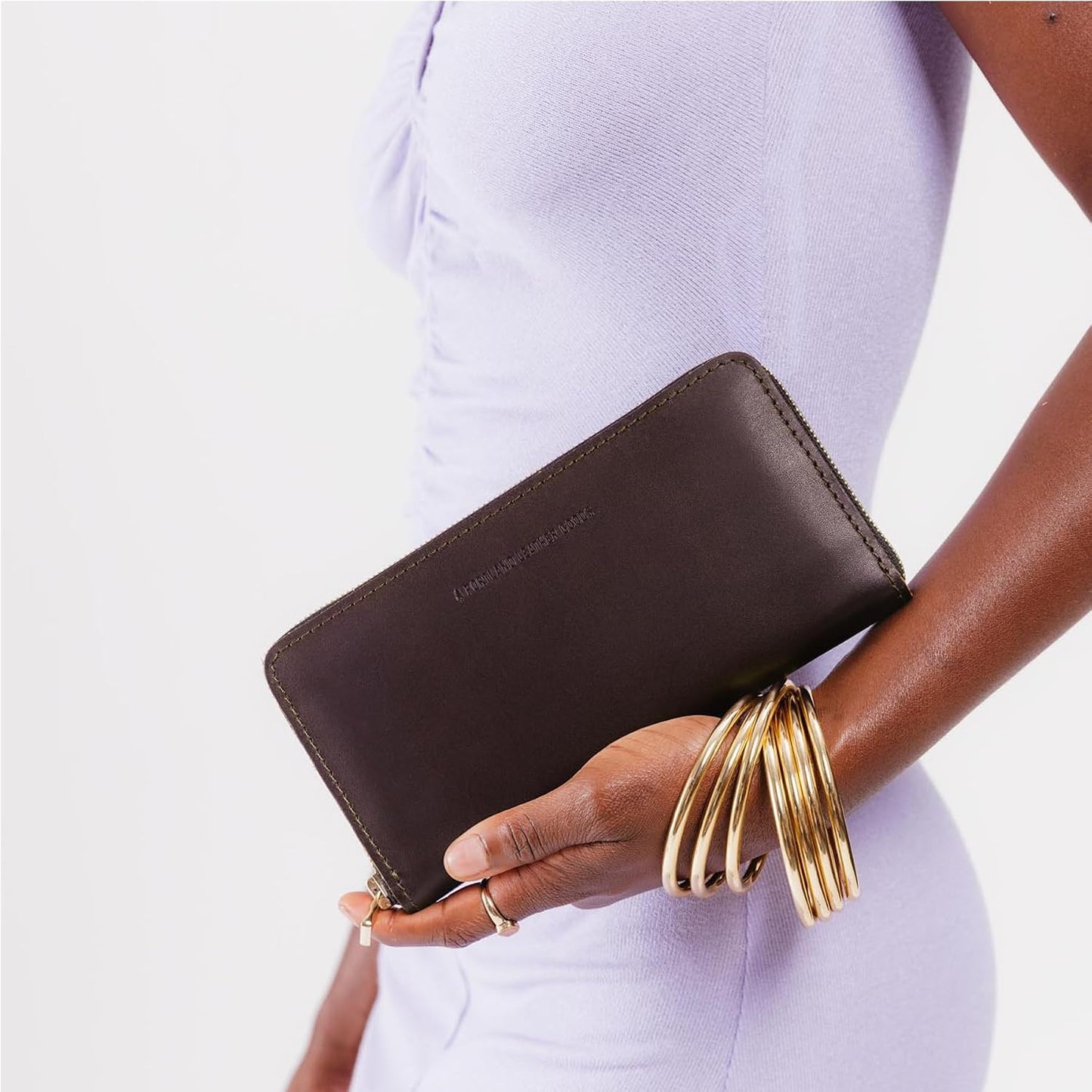 Billetera de acordeón con cremallera para mujer de Portland Leather...