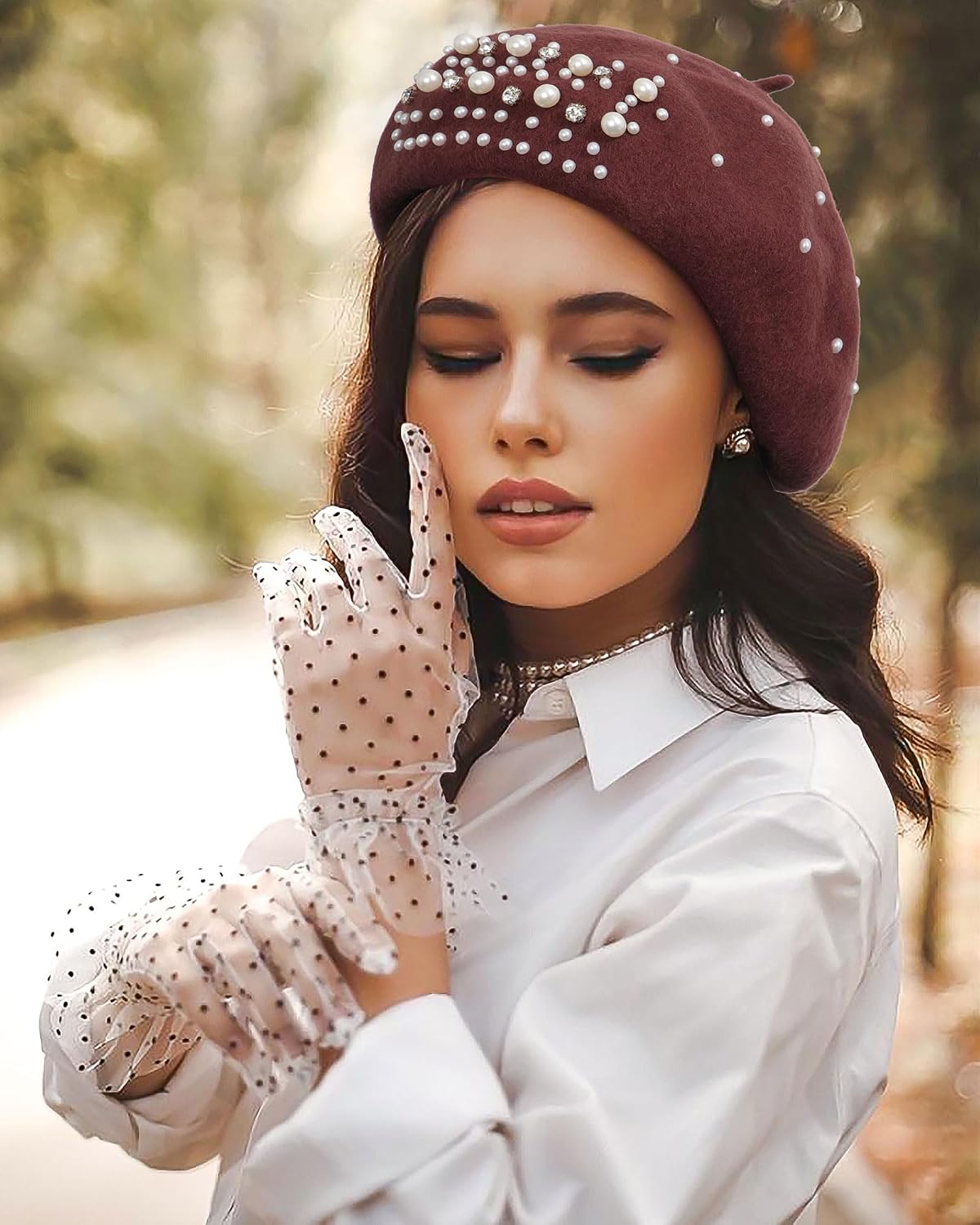 Boina clásica de lana francesa con adornos de perlas y diamantes de...
