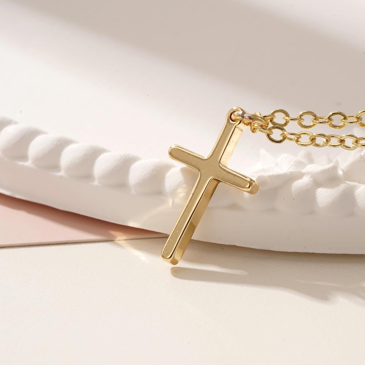 Turandoss Collar de Cruz de Oro para Mujeres - Delicado Collar de C...