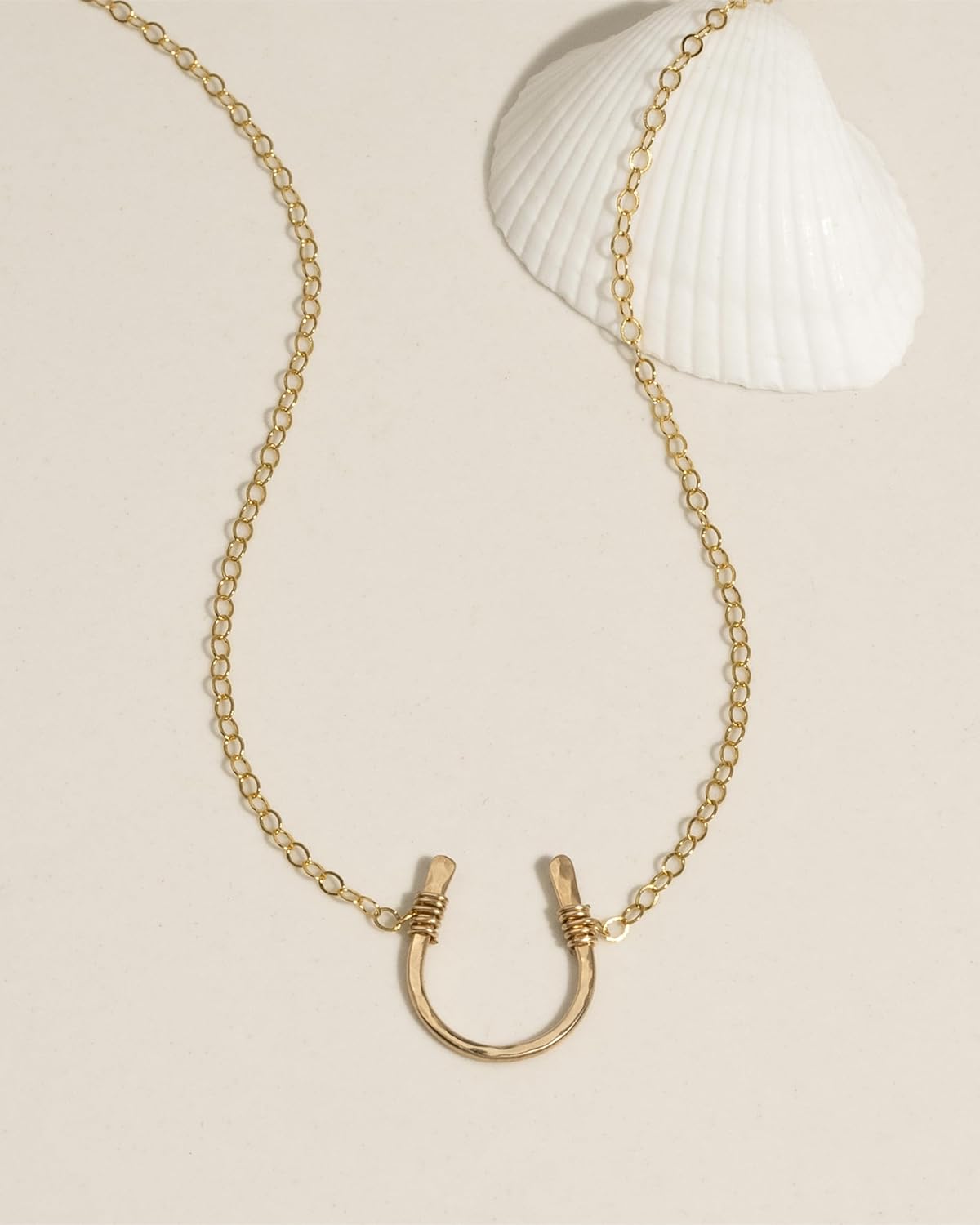 James Michelle Itty Bitty - Collar de herradura para mujer, imperme...