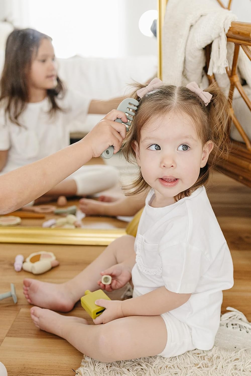 Marlowe &amp; Co Kit de maquillaje y cabello de silicona para niños...