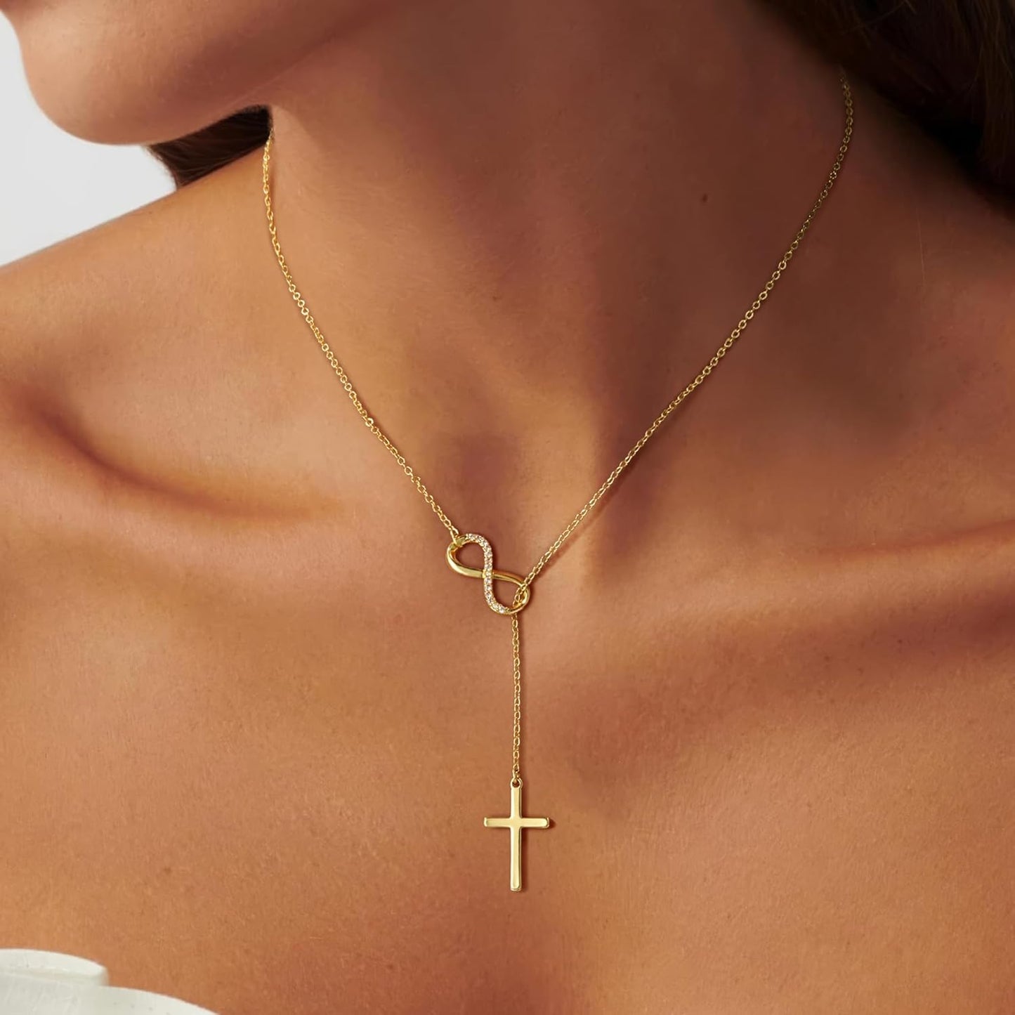 Turandoss Collar de Cruz de Oro para Mujeres - Delicado Collar de C...