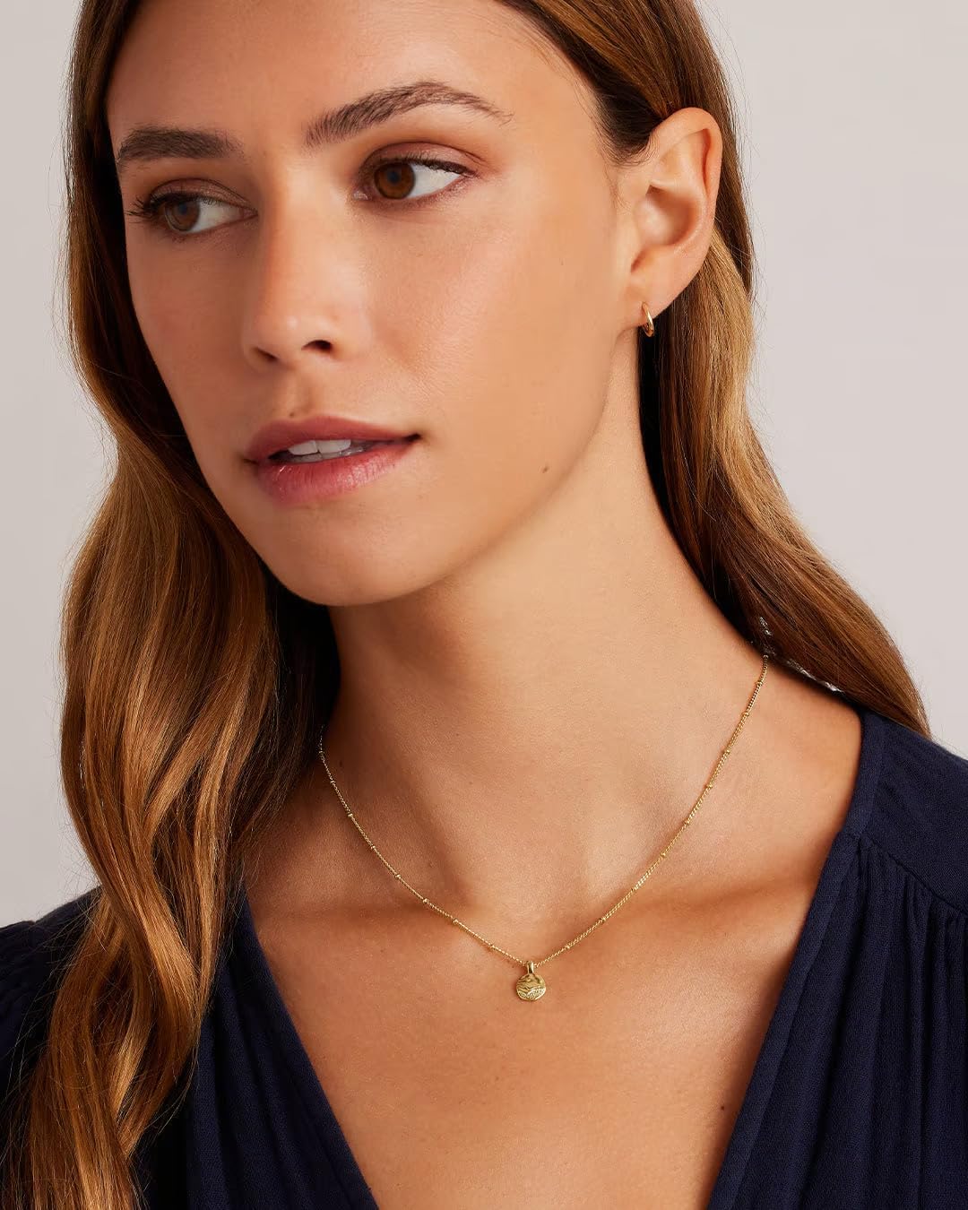 gorjana - Collar Shorebreak de 16 pulgadas - Latón chapado en oro d...