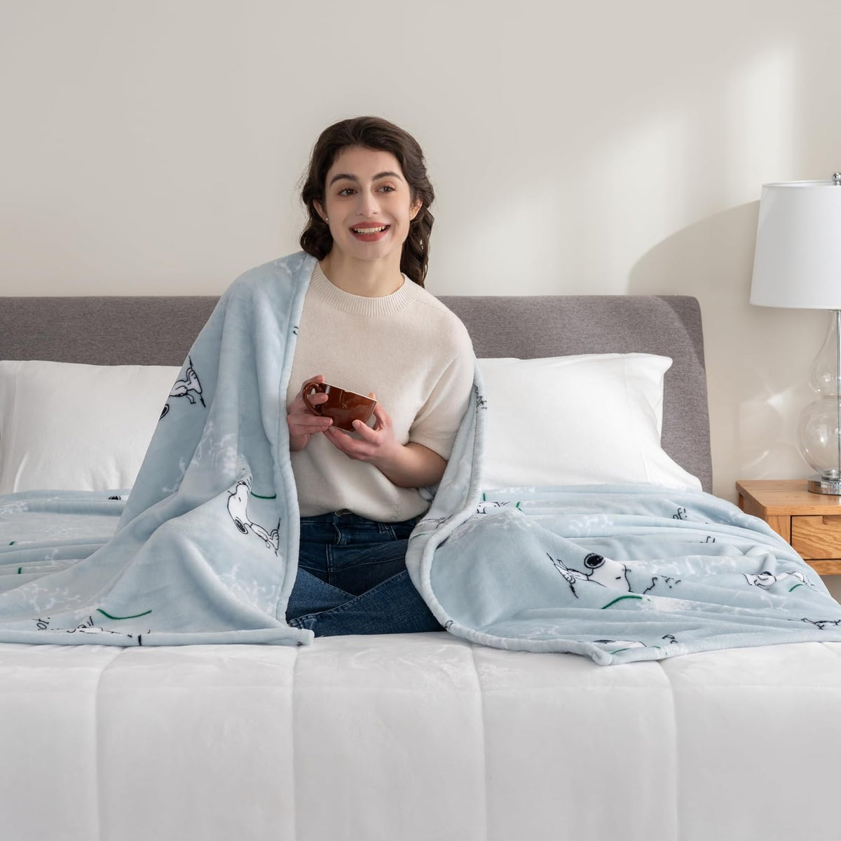 Berkshire Blanket Peanuts® VelvetLoft® Manta de Felpa de Personaje...