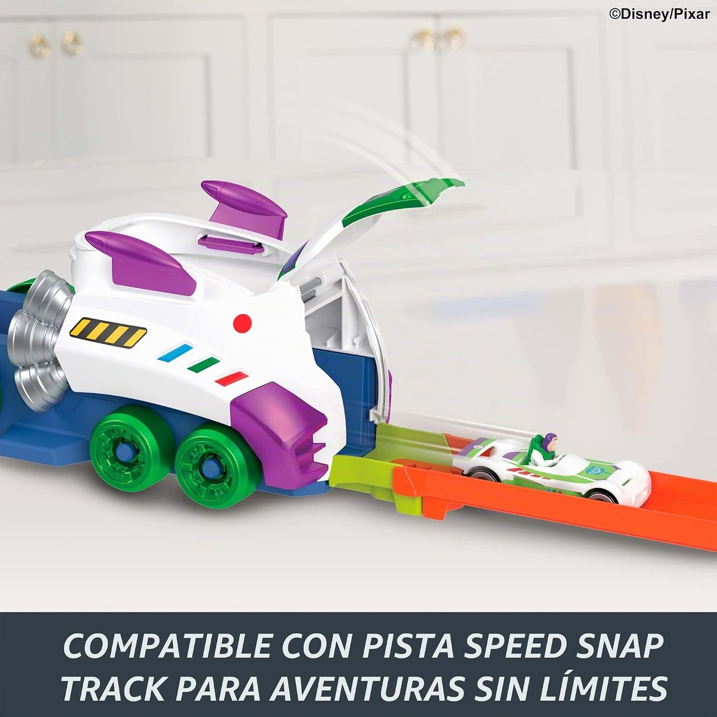 Hot Wheels Coche de juguete, Disney y Pixar Hi-Tech Buzz Lightyear...