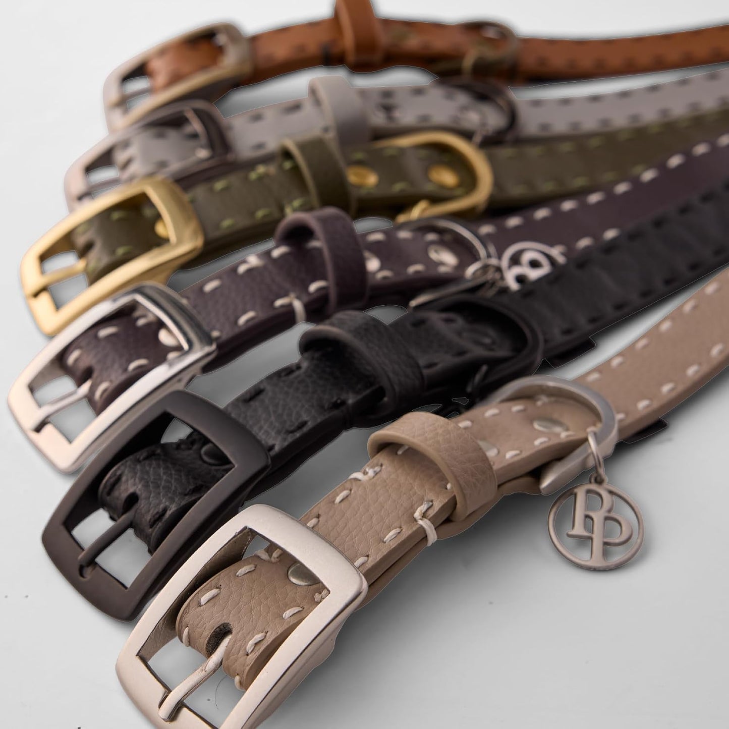 Pet Passion Rein - The Saddle Stitch - Collar de cuero vegano ajust...