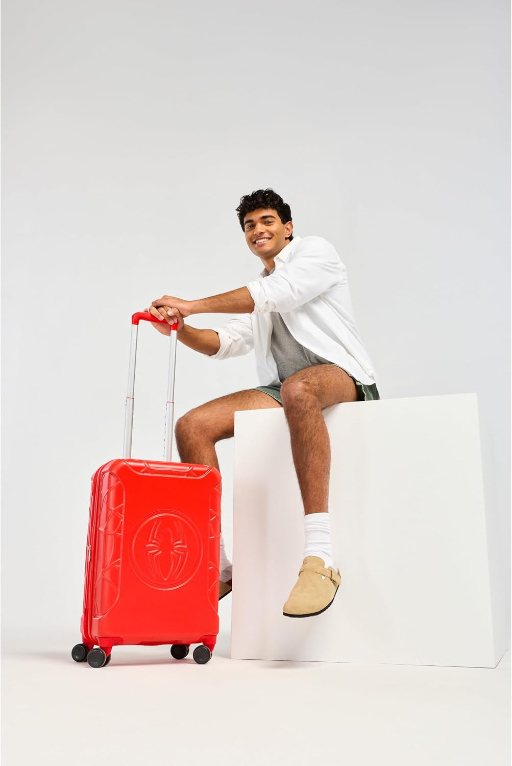 American Tourister, Rojo Brillante, De mano