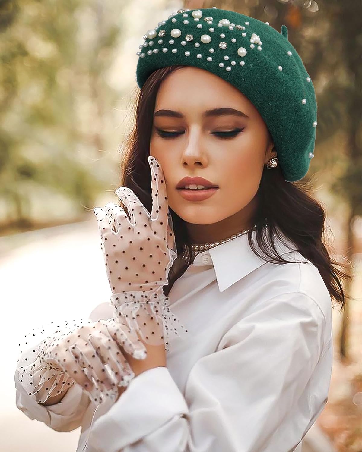 Boina clásica de lana francesa con adornos de perlas y diamantes de...