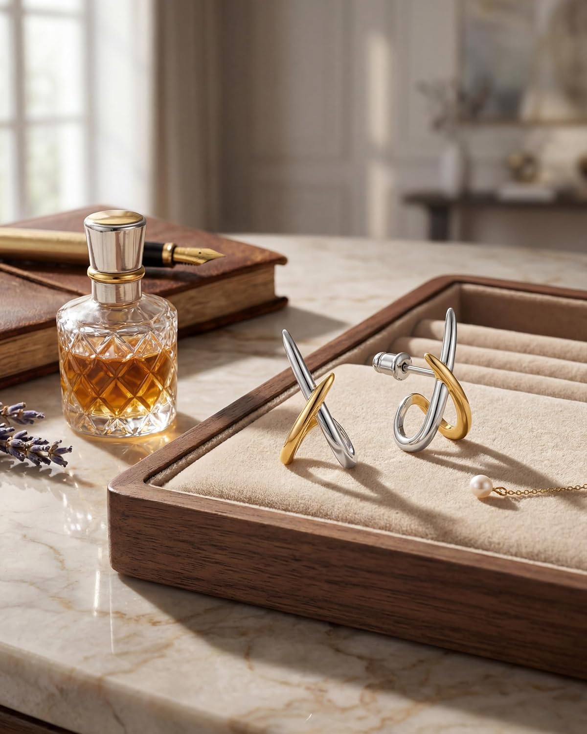 Aretes de oro para mujer, modernos, aretes de tuerca de oro de 14 q...