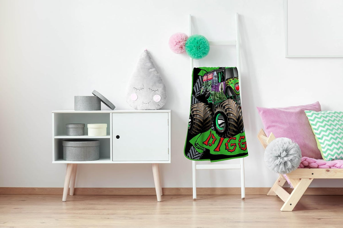 Manta de felpa Monster Jam de Sunny Side Up \u2013 Mide 46 x 60 pul...