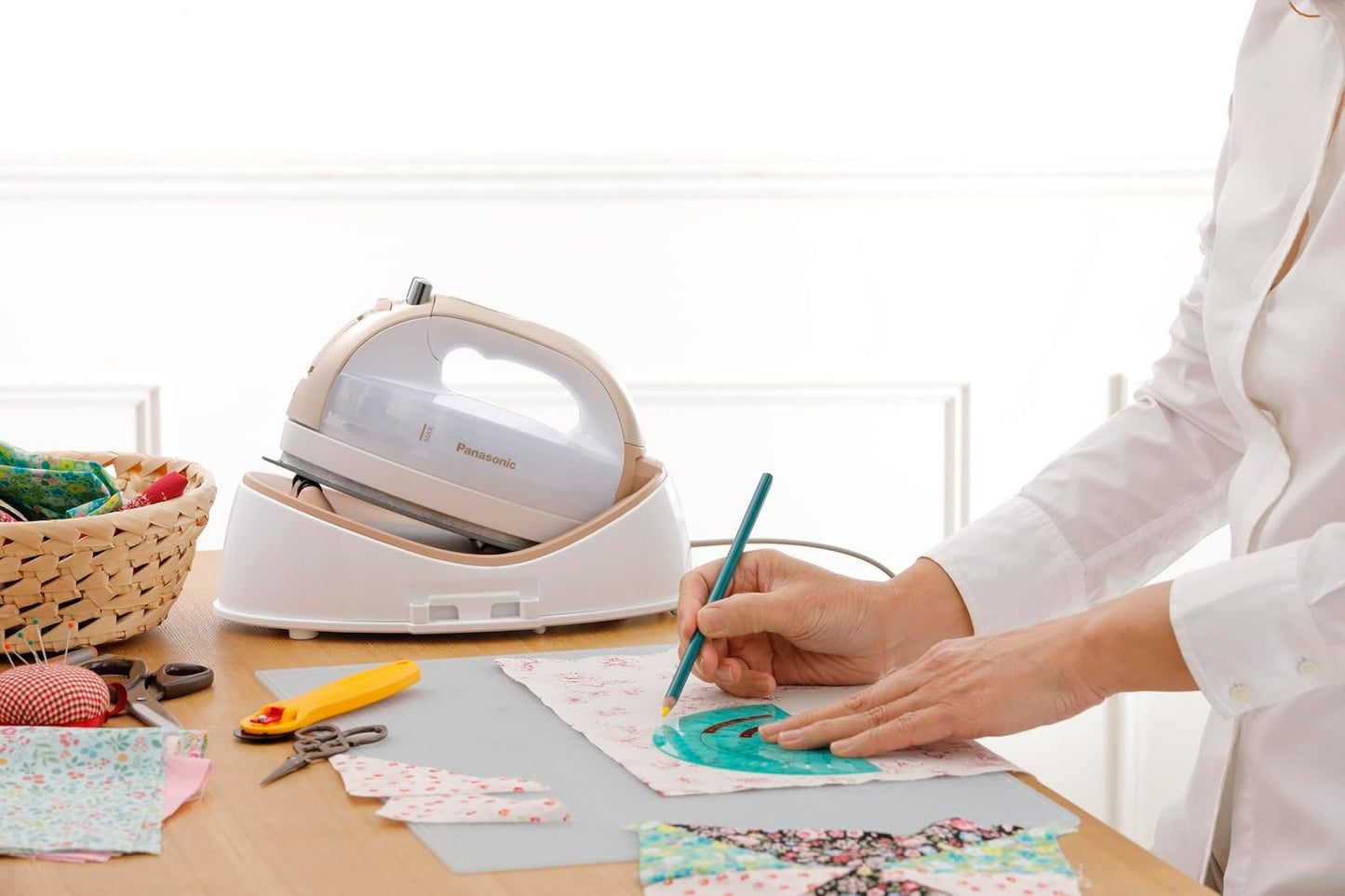Panasonic Plancha Inalámbrica Freestyle 360 - Plancha de Vapor Inal...