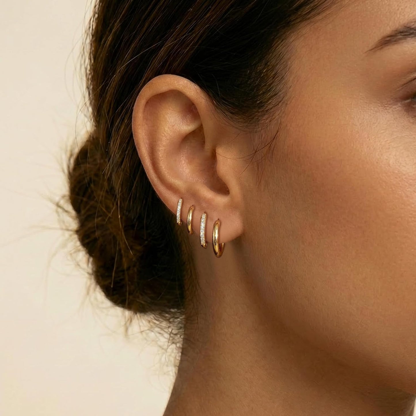 Maxcate Juego de 4 pares de aretes pequeños de aro de oro para muje...