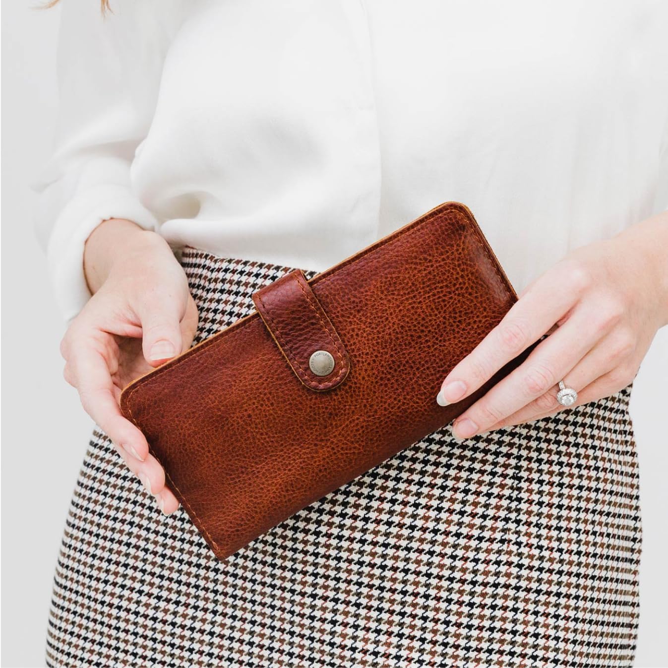 Portland Leather Goods Mini Billetera Plegable para Mujer \u2013 Di...