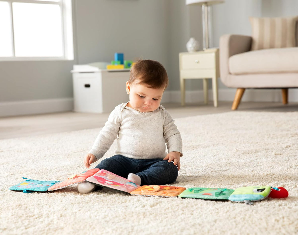Lamaze Colorful Journey Caterpillar - Libro para bebés de alto cont...