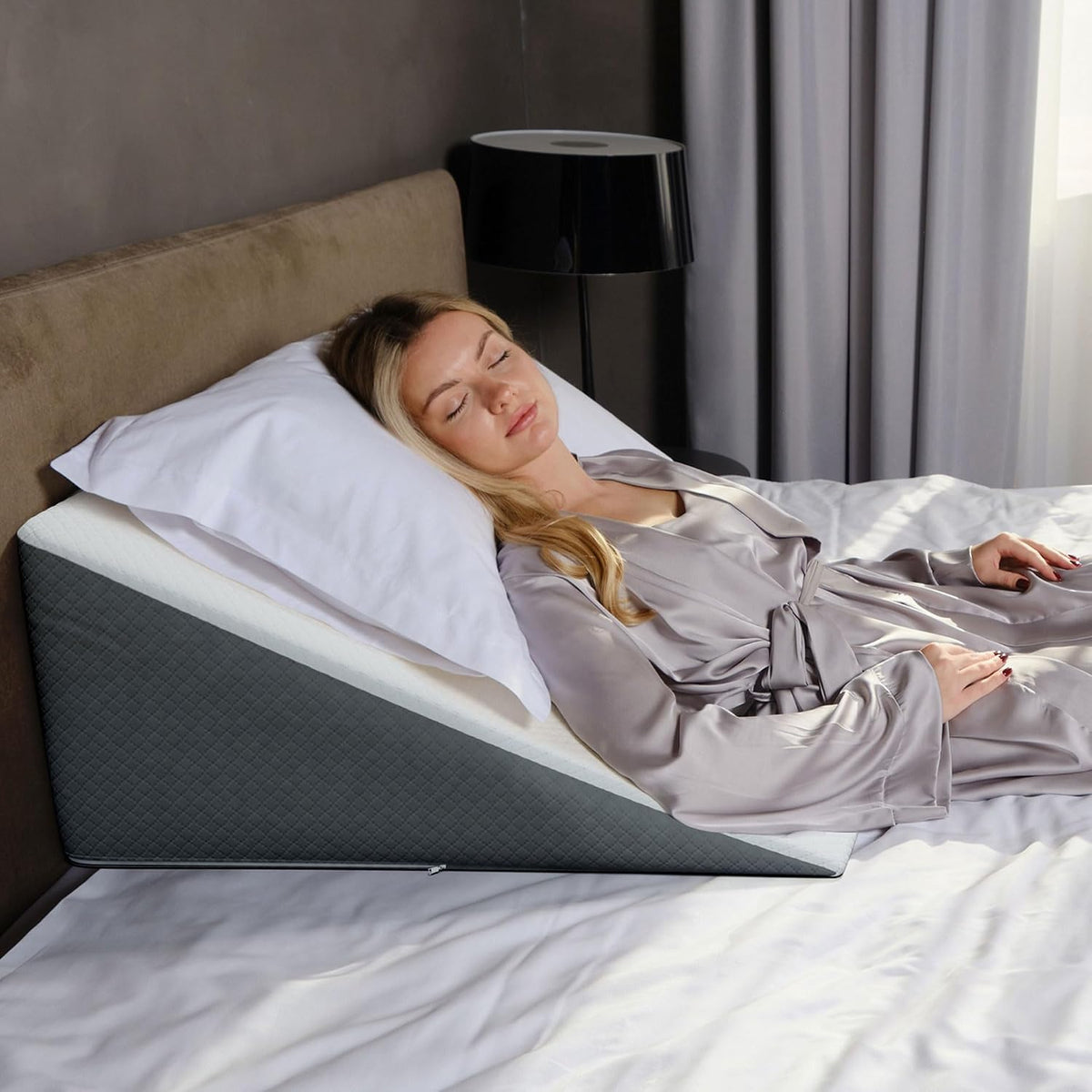 Kölbs - Almohada en forma de cuña con funda jacquard elegante para...