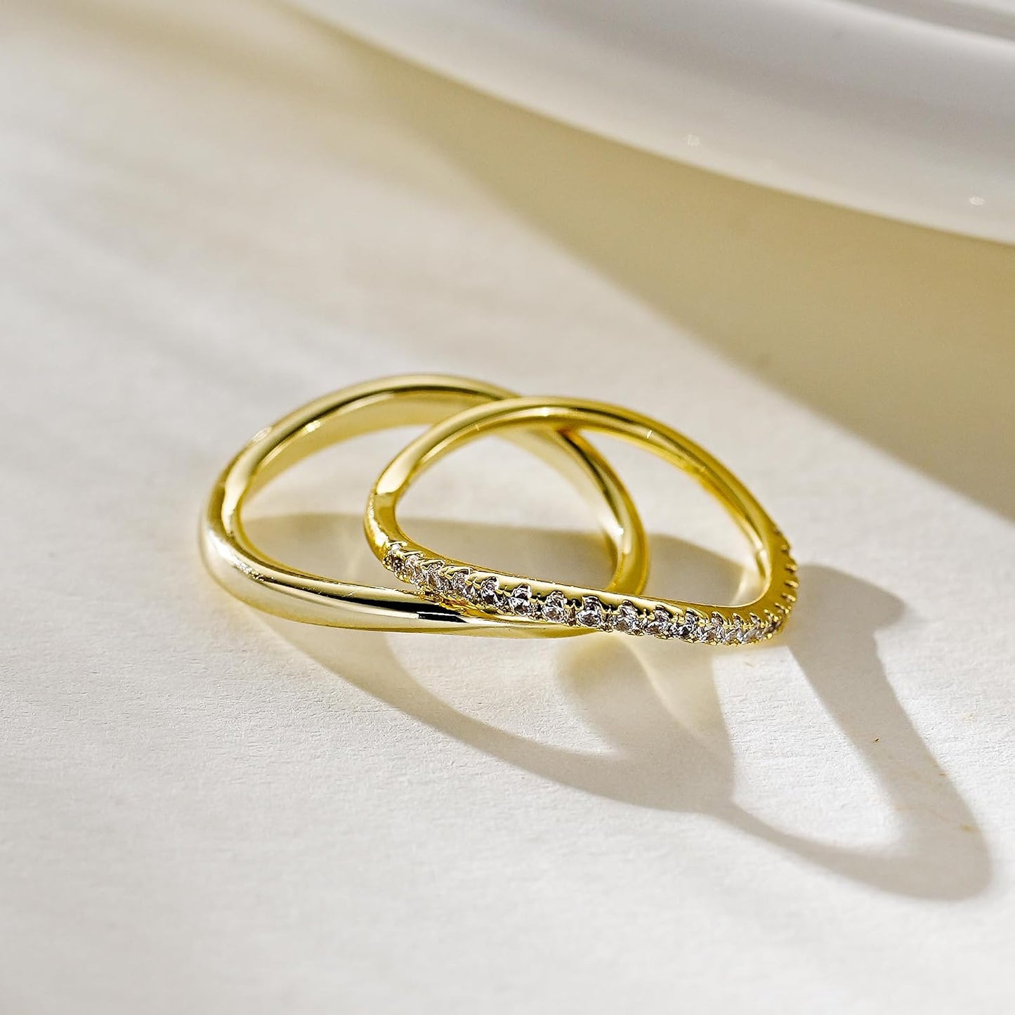 Kainier 2 pares de anillos apilables para mujeres, 1 mm chapados en...